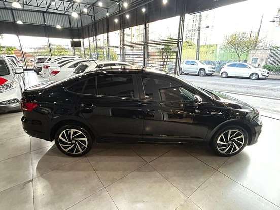 VOLKSWAGEN-VIRTUS-2021