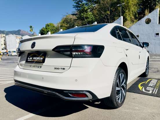 VOLKSWAGEN-VIRTUS-2023