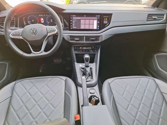 VOLKSWAGEN-VIRTUS-2023
