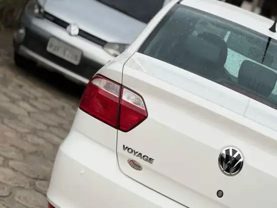 VOLKSWAGEN-VOYAGE-1.0 12V MPI TOTALFLEX 4P MANUAL VOLKSWAGEN-VOYAGE-2022