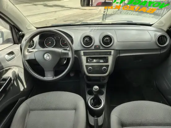VOLKSWAGEN-VOYAGE-1.0 MI 8V FLEX 4P MANUAL VOLKSWAGEN-VOYAGE-2012
