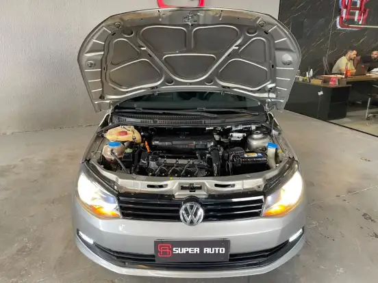 VOLKSWAGEN-VOYAGE-1.0 MI 8V FLEX 4P MANUAL VOLKSWAGEN-VOYAGE-2012