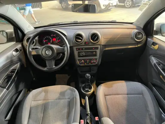 VOLKSWAGEN-VOYAGE-1.0 MI 8V FLEX 4P MANUAL VOLKSWAGEN-VOYAGE-2012