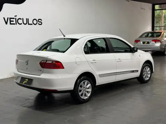 VOLKSWAGEN-VOYAGE-1.6 MI SELEÇÃO 8V FLEX 4P MANUAL VOLKSWAGEN-VOYAGE-2013
