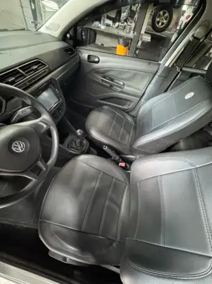 VOLKSWAGEN-VOYAGE-2019