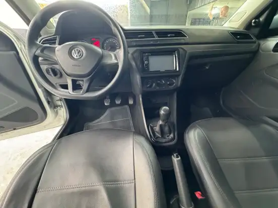 VOLKSWAGEN-VOYAGE-1.6 MSI TOTALFLEX 4P MANUAL VOLKSWAGEN-VOYAGE-2019