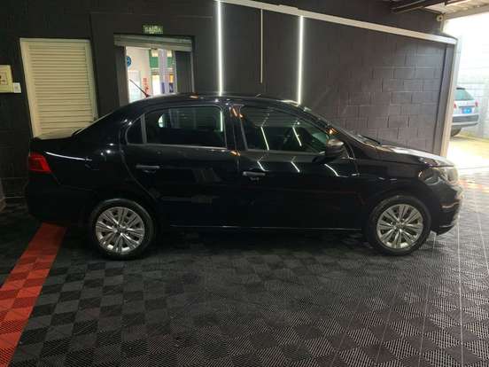 VOLKSWAGEN-VOYAGE-1.0 12V MPI TOTALFLEX 4P MANUAL VOLKSWAGEN-VOYAGE-2022