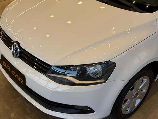 VOLKSWAGEN-VOYAGE-2013
