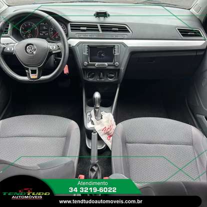 VOLKSWAGEN-VOYAGE-2018