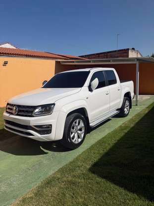 VOLKSWAGEN-AMAROK-2019