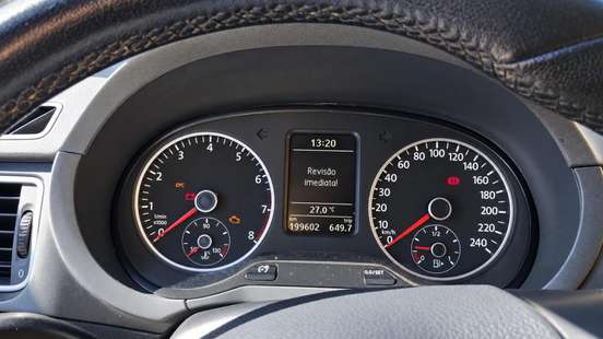 VOLKSWAGEN-CROSSFOX-2013