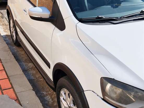 VOLKSWAGEN-CROSSFOX-1.6 MI FLEX 8V 4P MANUAL VOLKSWAGEN-CROSSFOX-2013
