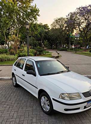 VOLKSWAGEN-GOL-1.0 MI 16V GASOLINA 4P MANUAL G.III VOLKSWAGEN-GOL-2000