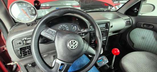VOLKSWAGEN-GOL-1996