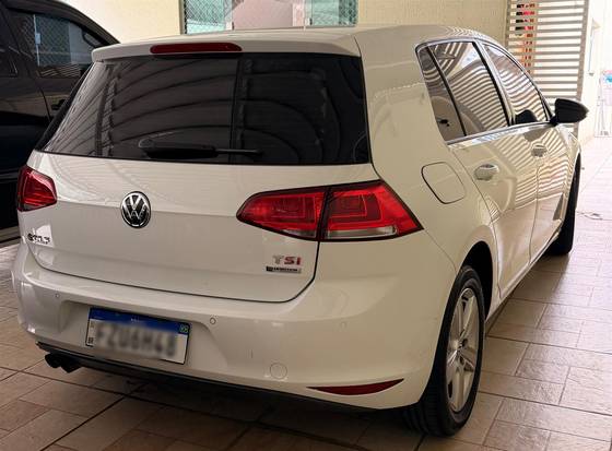 VOLKSWAGEN GOLF 1.4 TSI COMFORTLINE 16V GASOLINA 4P AUTOMÁTICO