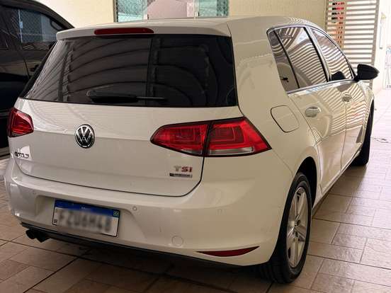 VOLKSWAGEN-GOLF-1.4 TSI COMFORTLINE 16V GASOLINA 4P AUTOMÁTICO VOLKSWAGEN-GOLF-2014