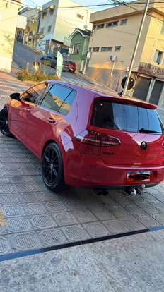 VOLKSWAGEN-GOLF-2015