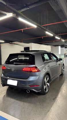 VOLKSWAGEN-GOLF-2019
