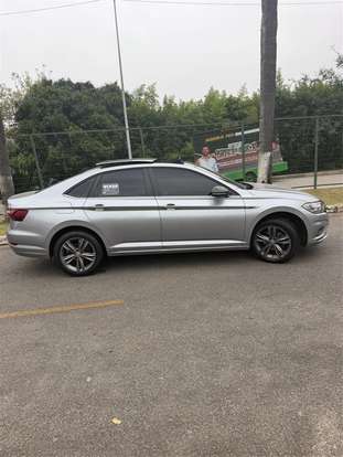VOLKSWAGEN-JETTA-2020