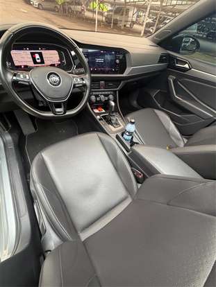 VOLKSWAGEN-JETTA-2020