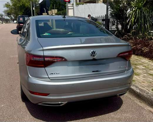 VOLKSWAGEN-JETTA-2019