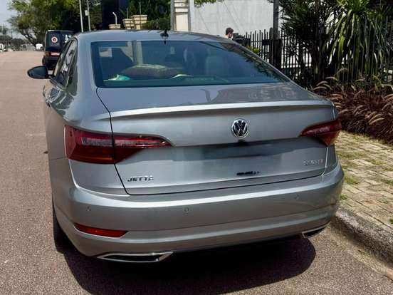 VOLKSWAGEN-JETTA-1.4 250 TSI TOTAL FLEX R-LINE TIPTRONIC VOLKSWAGEN-JETTA-2019