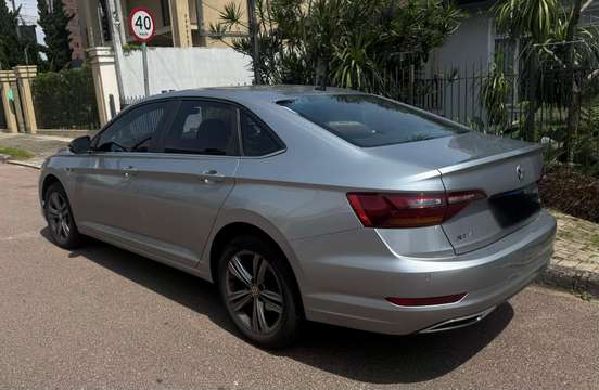 VOLKSWAGEN-JETTA-1.4 250 TSI TOTAL FLEX R-LINE TIPTRONIC VOLKSWAGEN-JETTA-2019
