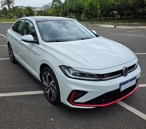 VOLKSWAGEN-JETTA-2025