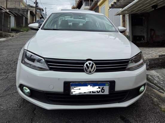 VOLKSWAGEN-JETTA-2.0 COMFORTLINE FLEX 4P TIPTRONIC VOLKSWAGEN-JETTA-2012