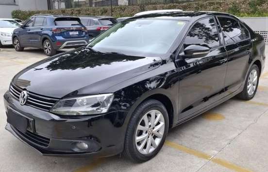 VOLKSWAGEN-JETTA-2014