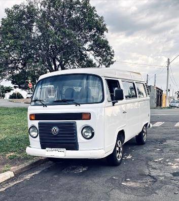VOLKSWAGEN KOMBI 1.4 MI STD 8V FLEX 4P MANUAL