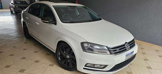 VOLKSWAGEN-PASSAT-2014
