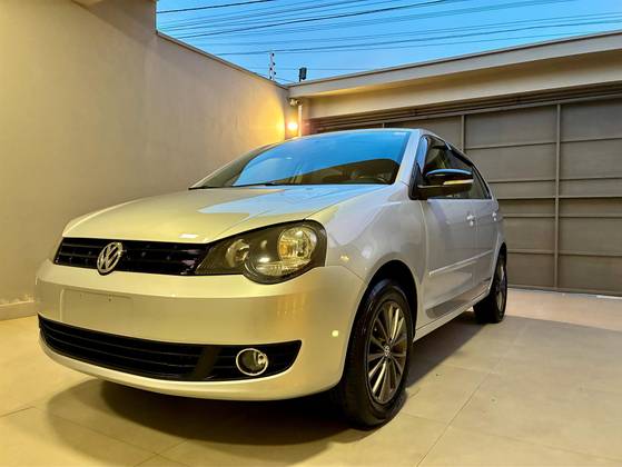 VOLKSWAGEN POLO 1.6 MI SPORTLINE 8V FLEX 4P MANUAL