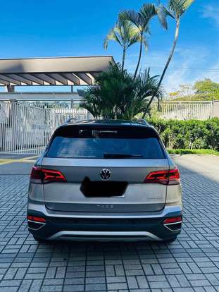VOLKSWAGEN-TAOS-2023
