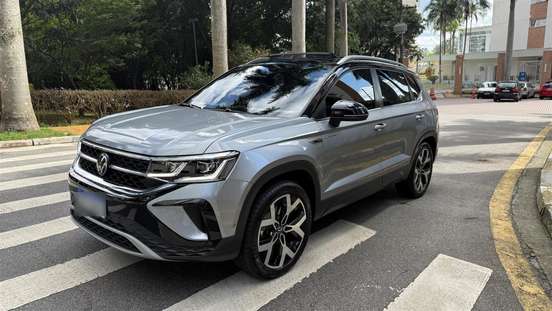 VOLKSWAGEN-TAOS-2025