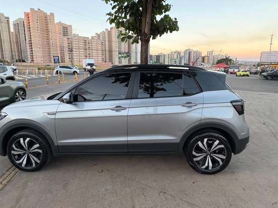 VOLKSWAGEN-T-CROSS-1.0 200 TSI TOTAL FLEX COMFORTLINE AUTOMÁTICO VOLKSWAGEN-T-CROSS-2023