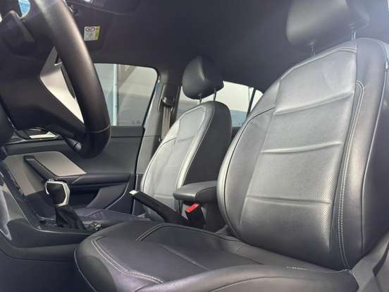 VOLKSWAGEN-T-CROSS-1.4 250 TSI TOTAL FLEX HIGHLINE AUTOMÁTICO VOLKSWAGEN-T-CROSS-2022