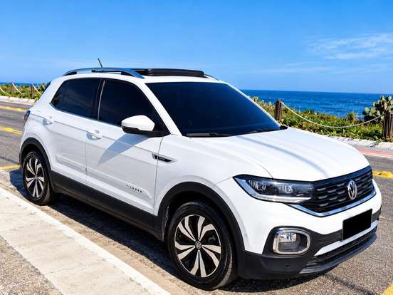 VOLKSWAGEN-T-CROSS-2021