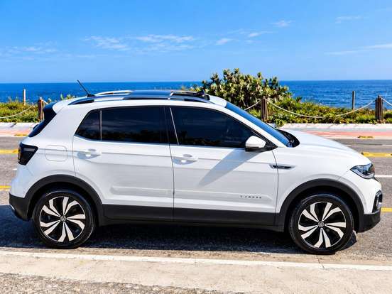 VOLKSWAGEN-T-CROSS-2021