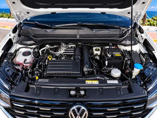 VOLKSWAGEN-T-CROSS-2021