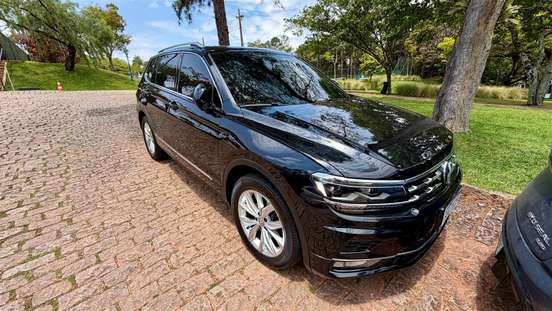 VOLKSWAGEN-TIGUAN-2018