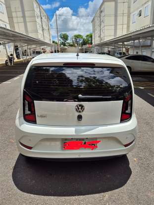 VOLKSWAGEN-UP-2018