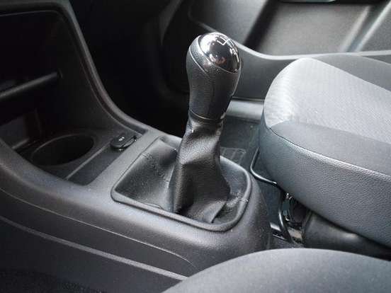 VOLKSWAGEN-UP-2017