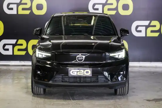 VOLVO-C40-2023