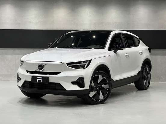 VOLVO-C40-2023