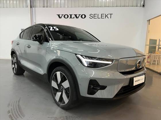 VOLVO EC40 P8 RECHARGE TWIN ELECTRIC ULTRA AWD