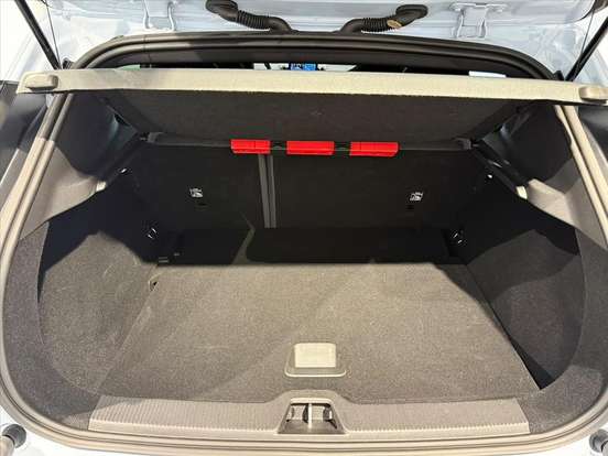 VOLVO-EX30-2024