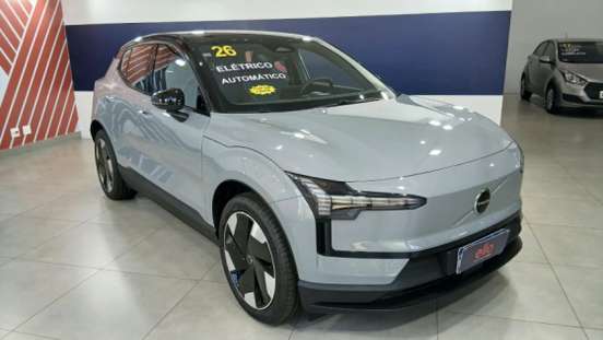 VOLVO-EX30-2025
