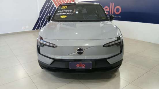 VOLVO-EX30-2025