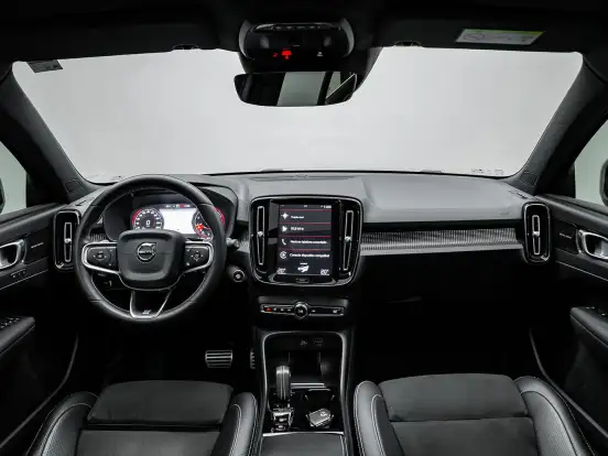 VOLVO-XC40-1.5 T5 RECHARGE R-DESIGN GEARTRONIC VOLVO-XC40-2021